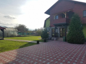 Гостиница Casa Mike  Брашов